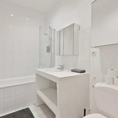 Appartement Mezzanine Quartier Chatelet Les Halles 4 Free Netflix